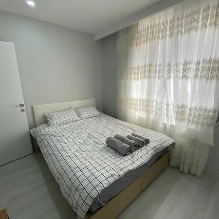 Central, Modern And Cozy Apartman *